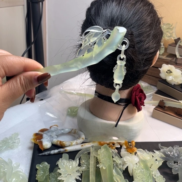 生***茶蛇纹石玉合金发饰