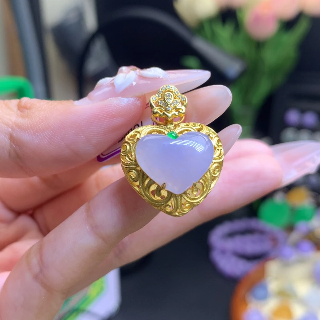 翡翠18K金镶嵌颈饰天然