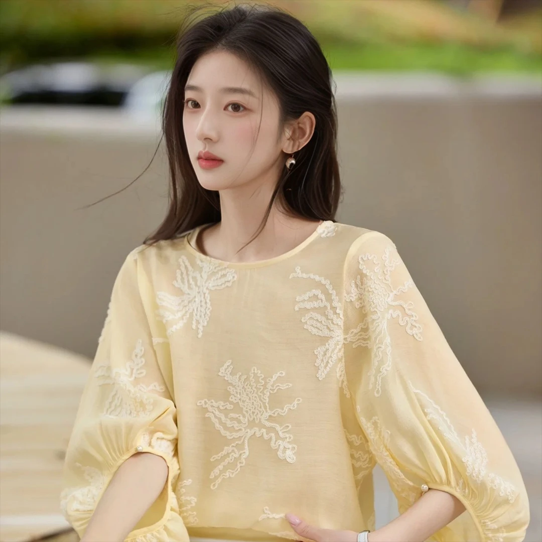 W.WANG高端新中式夏季刺绣衬衫薄款女装2025新款气质国风圆领上衣