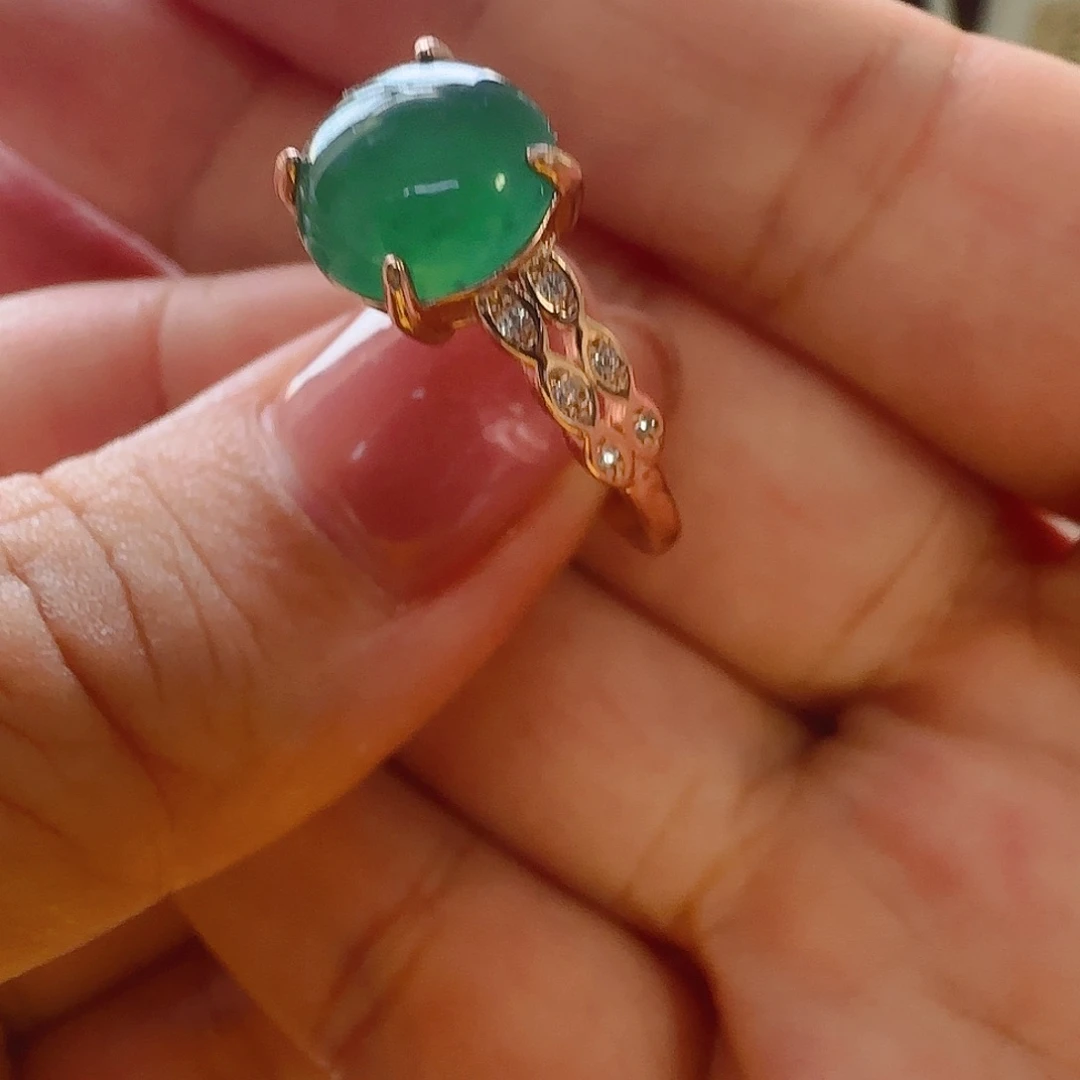 伊***妈翡翠未镶嵌手镯翡翠40