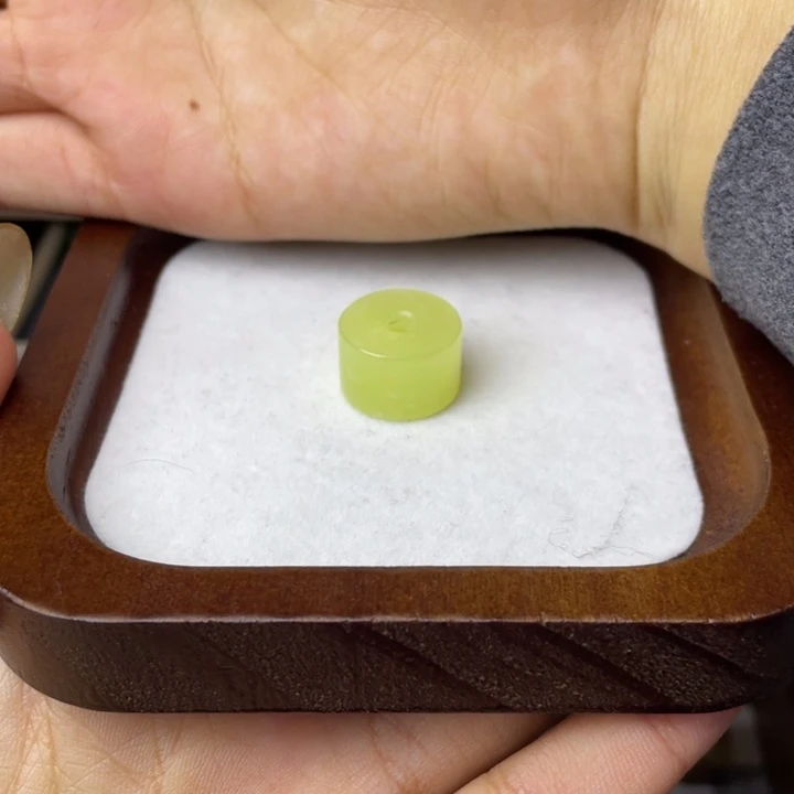 一****和田玉未镶嵌车挂