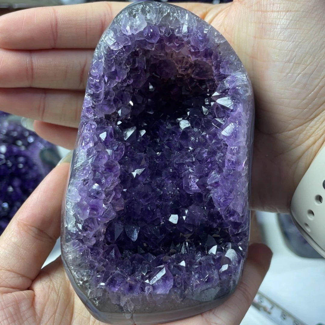 未镶嵌水晶大型摆件（非配饰）