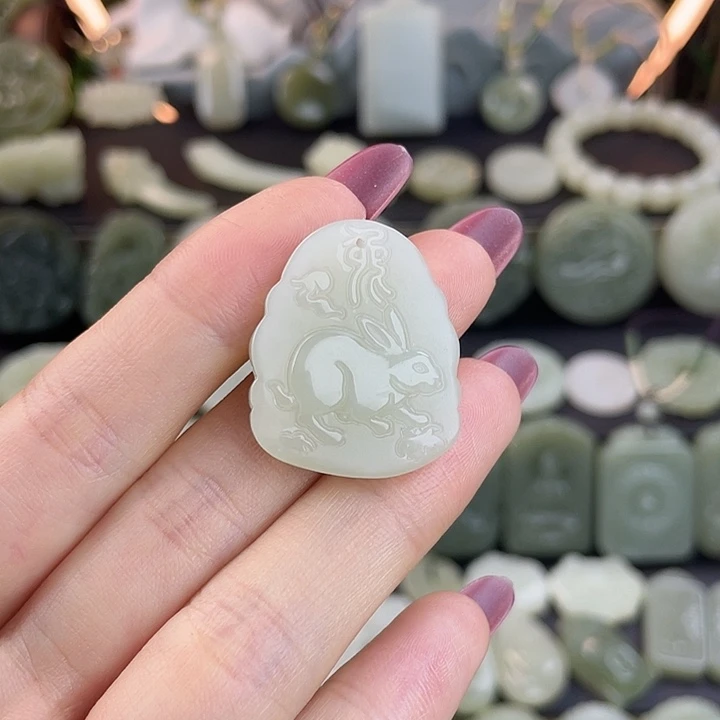 和田玉未镶嵌颈饰