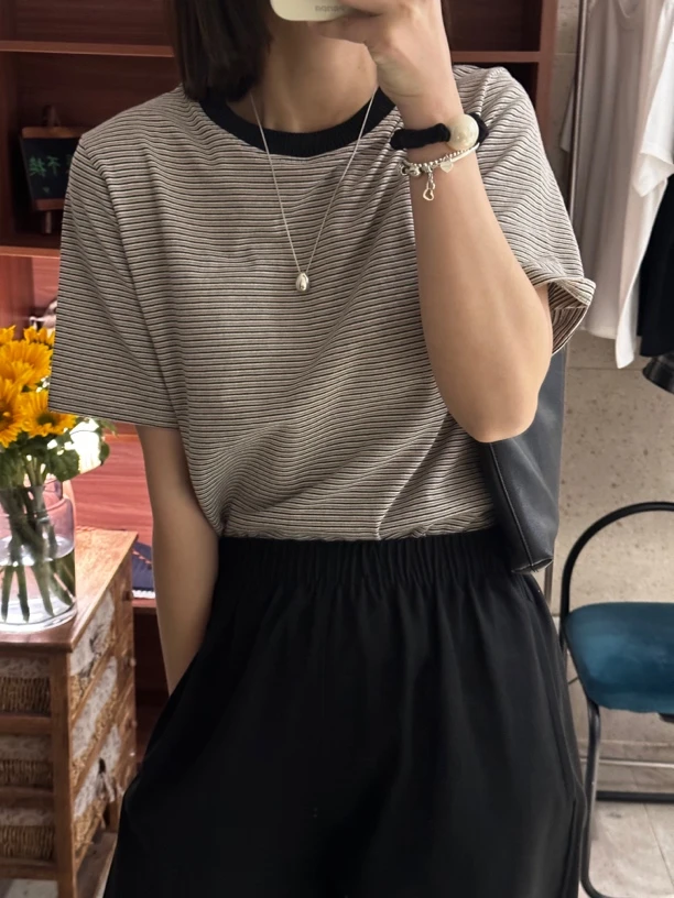 韩国B细条纹撞色素T恤（no退no换）