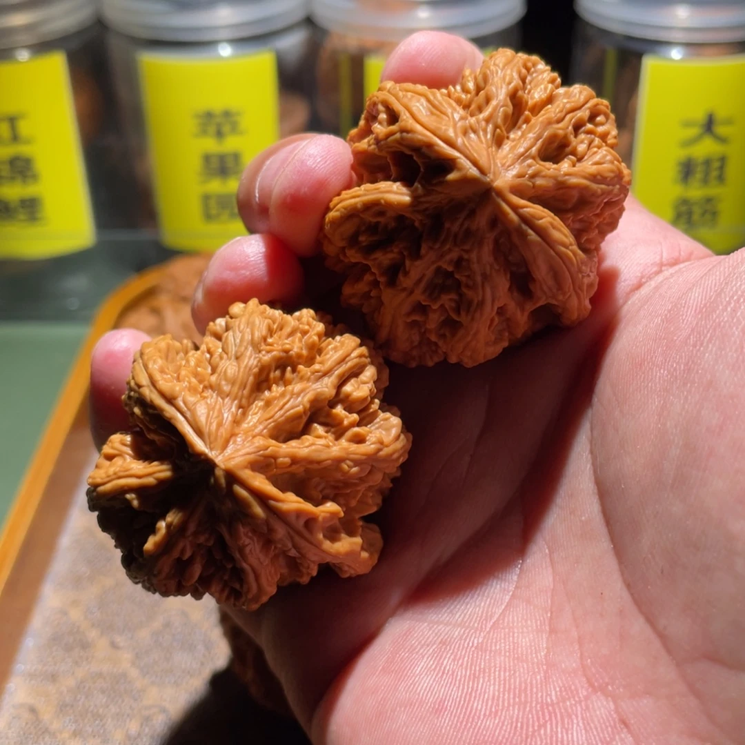 歪***扭吊坠文玩核桃全品毕业醋精