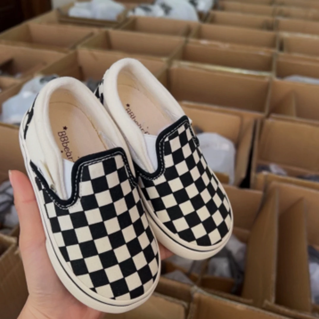 时代狂奔儿童高品质经典百搭棋盘格一脚蹬低帮帆布鞋