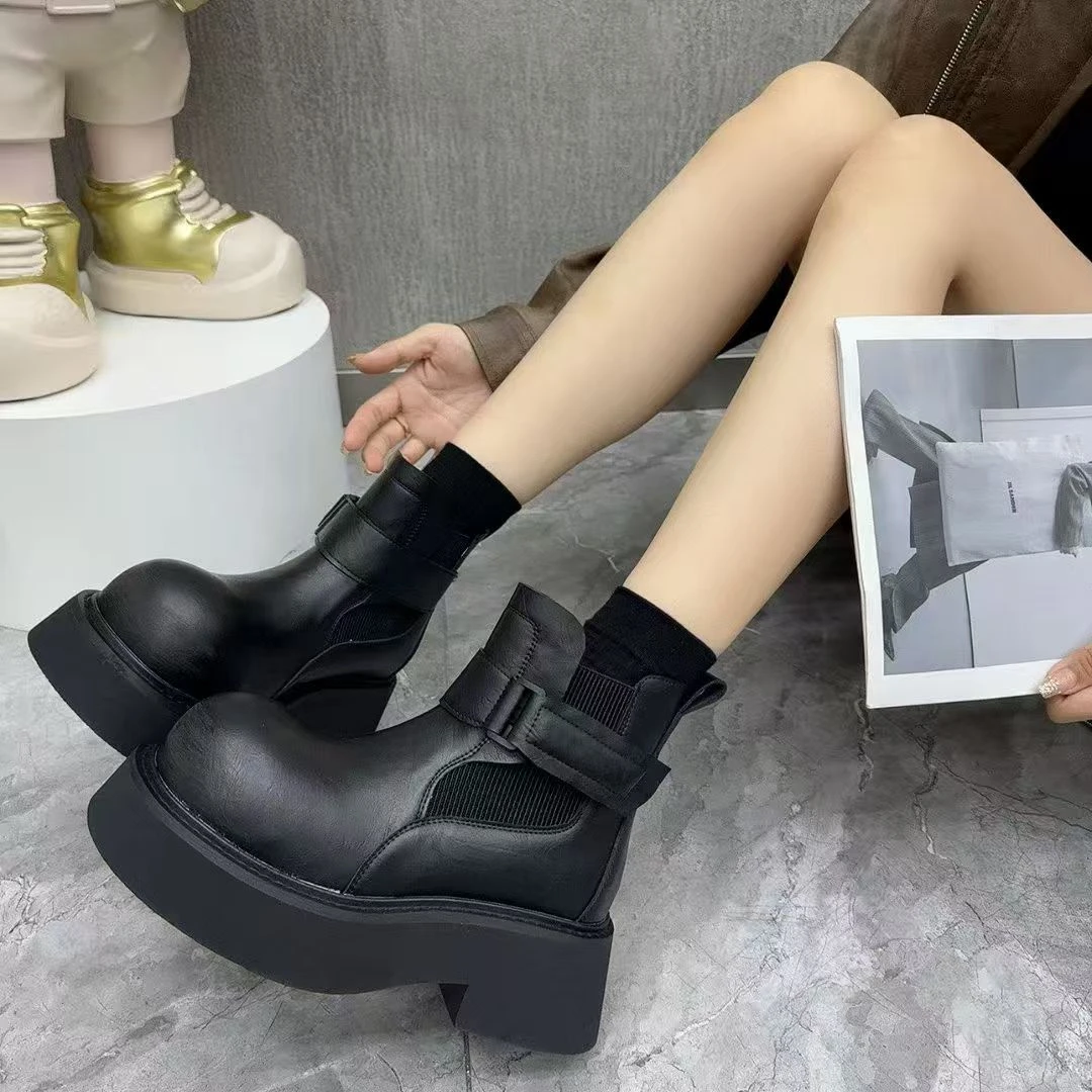 唐小肉常规马丁靴女靴欧若智性风百搭短靴5263-3