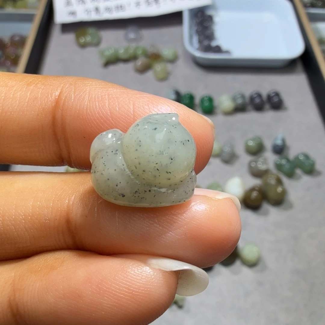 和田玉未镶嵌珠宝奇石