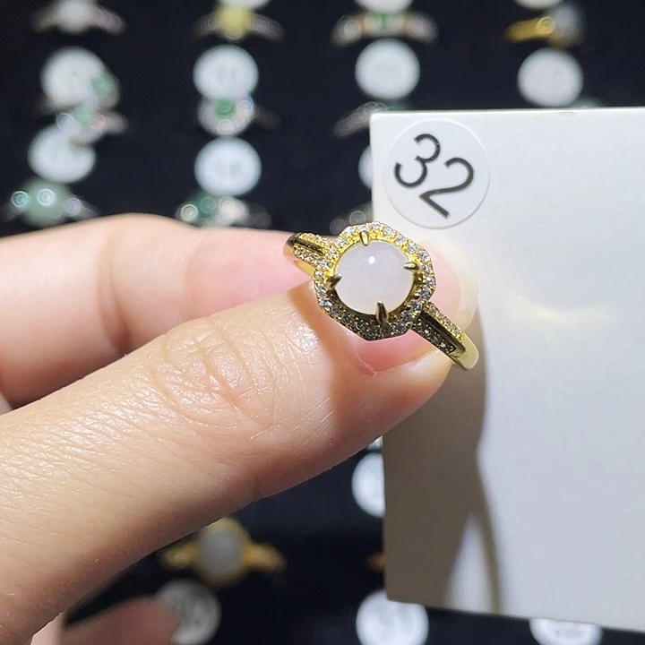 翡翠未镶嵌戒指戒指