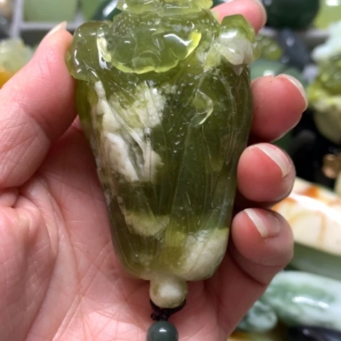 蛇纹石玉未镶嵌手把件
