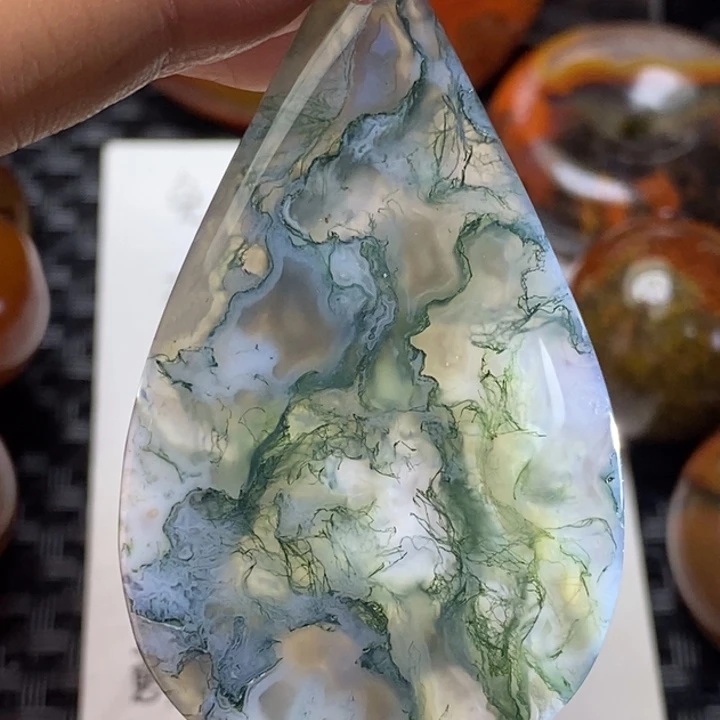 玛瑙/玉髓颈饰足铂镶嵌