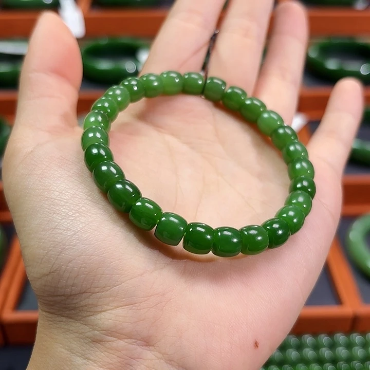 和田玉（碧玉）未镶嵌手镯