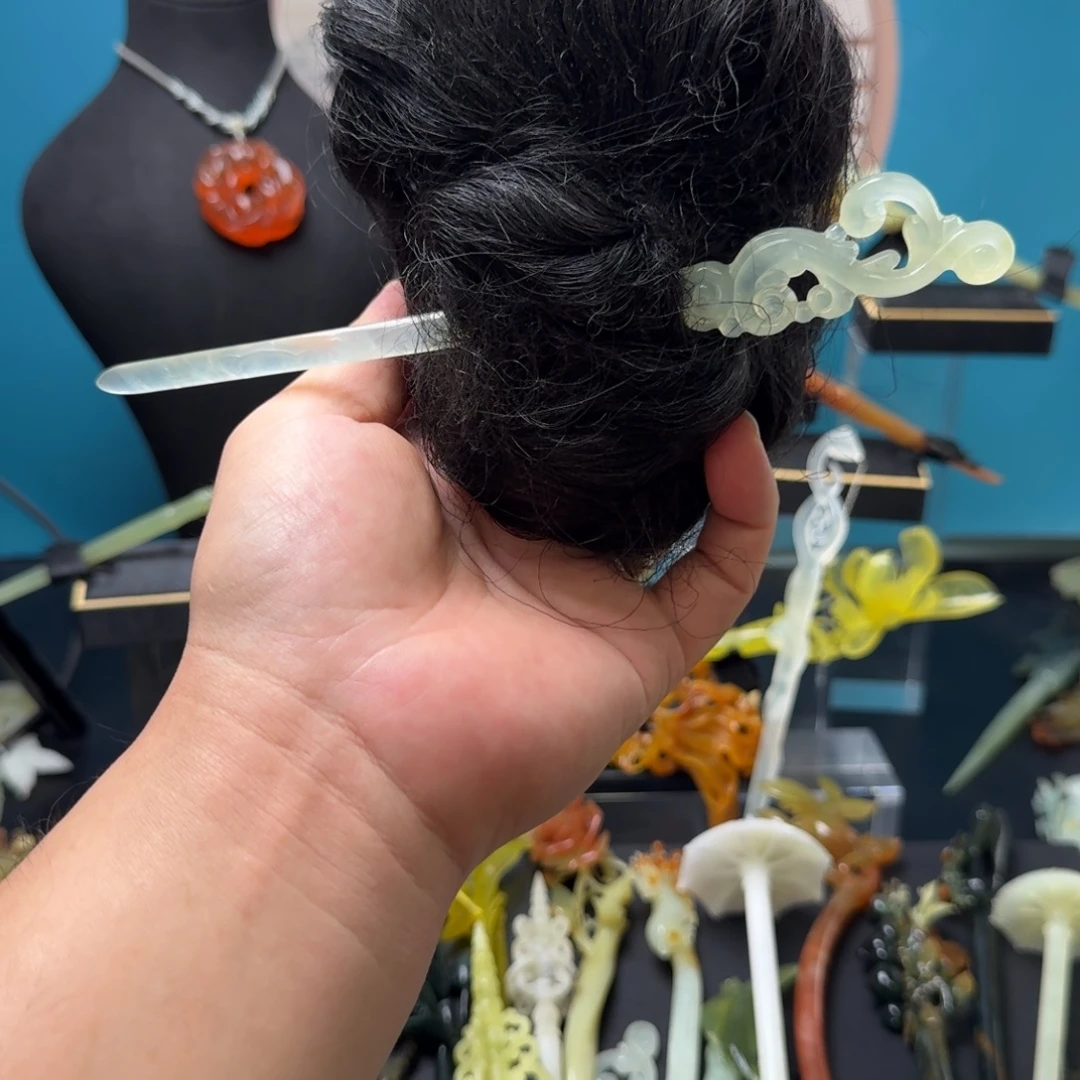 蛇纹石玉未镶嵌发饰