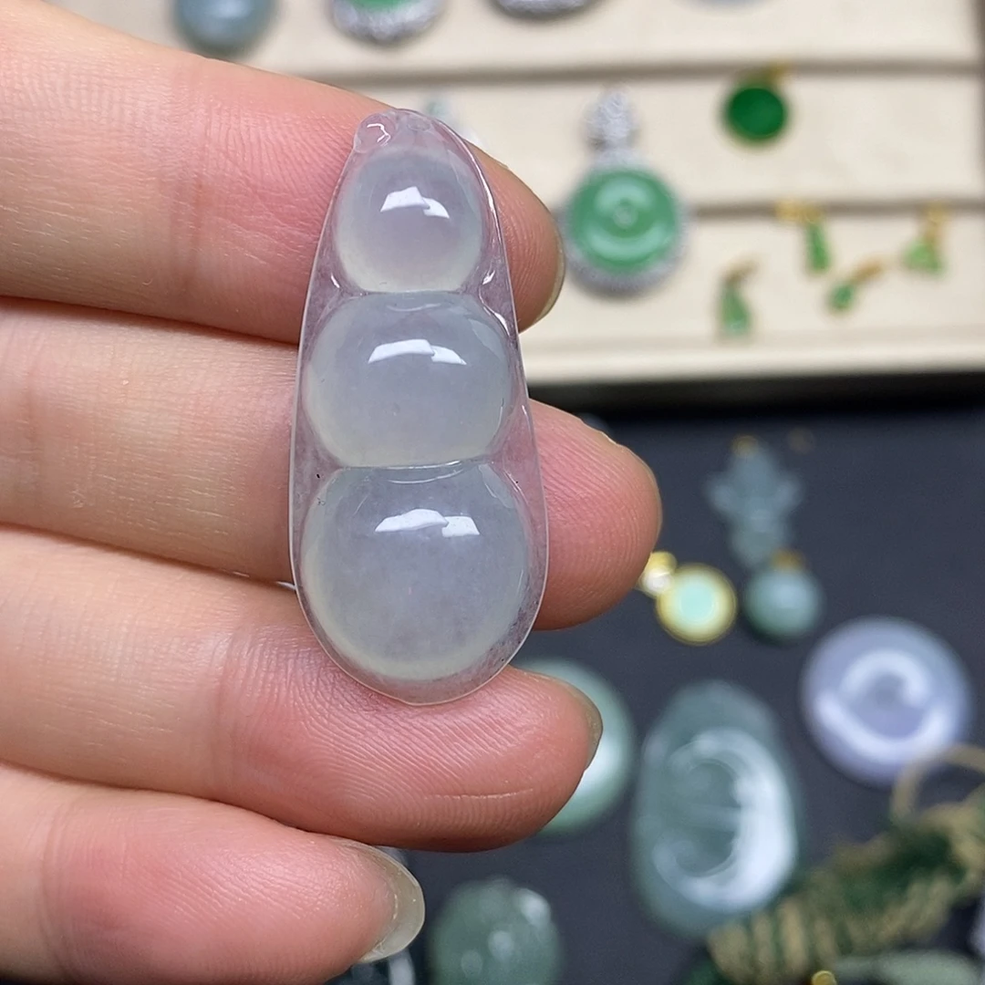 翡翠未镶嵌颈饰天然缅甸翡翠A货