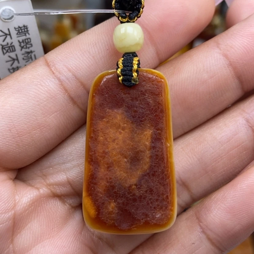 【闪购商品】琥珀颈饰未镶嵌