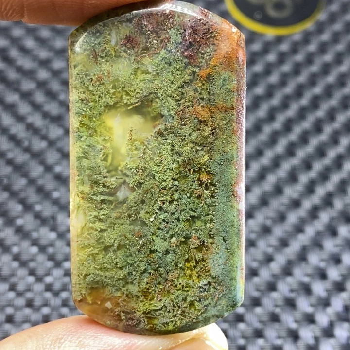 用***8玛瑙/玉髓未镶嵌玛瑙