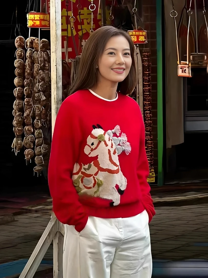 新年氛围感小马图腾圣诞圆领宽松毛衣女冬高级感小众设计长袖上衣