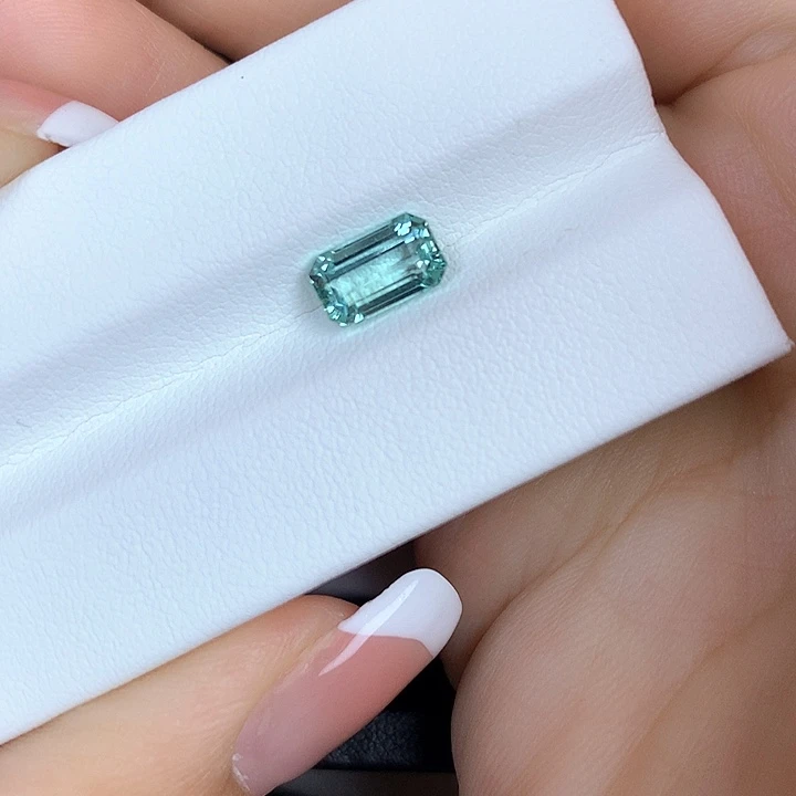 裸石未镶嵌碧玺1.47ct薄荷绿碧玺