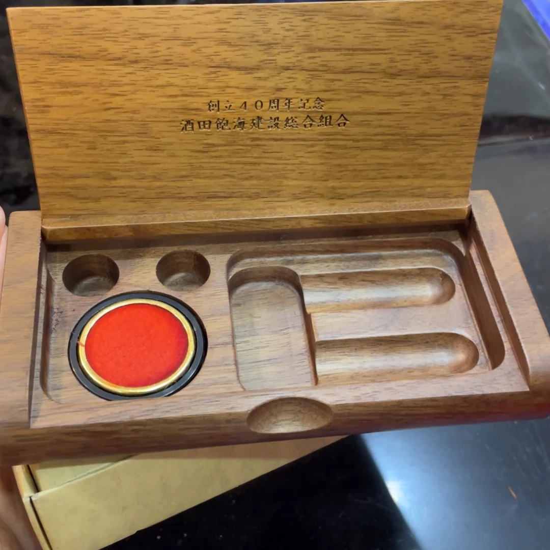 -微瑕_ 回流物品，不是全新