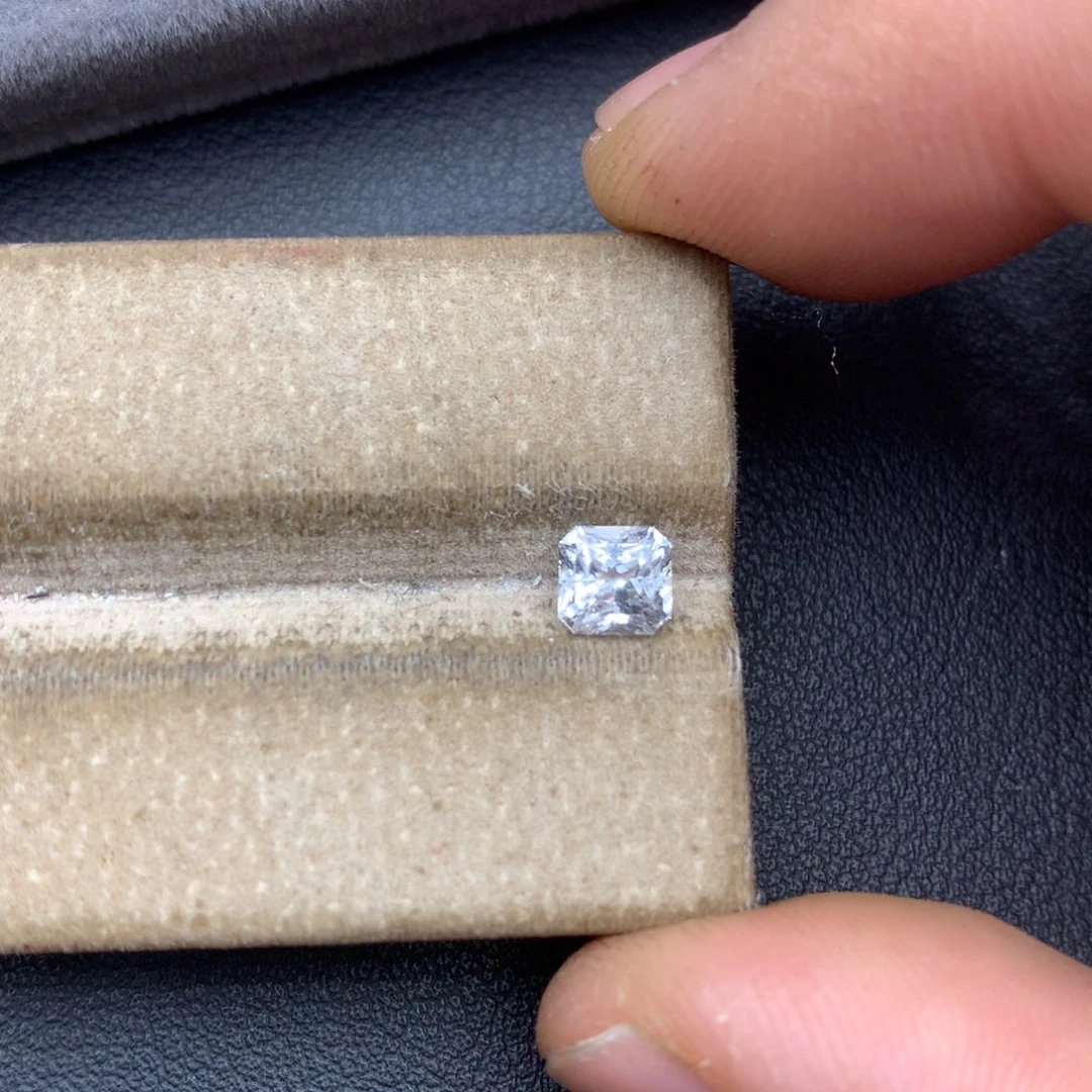 裸石蓝宝石1.04ct