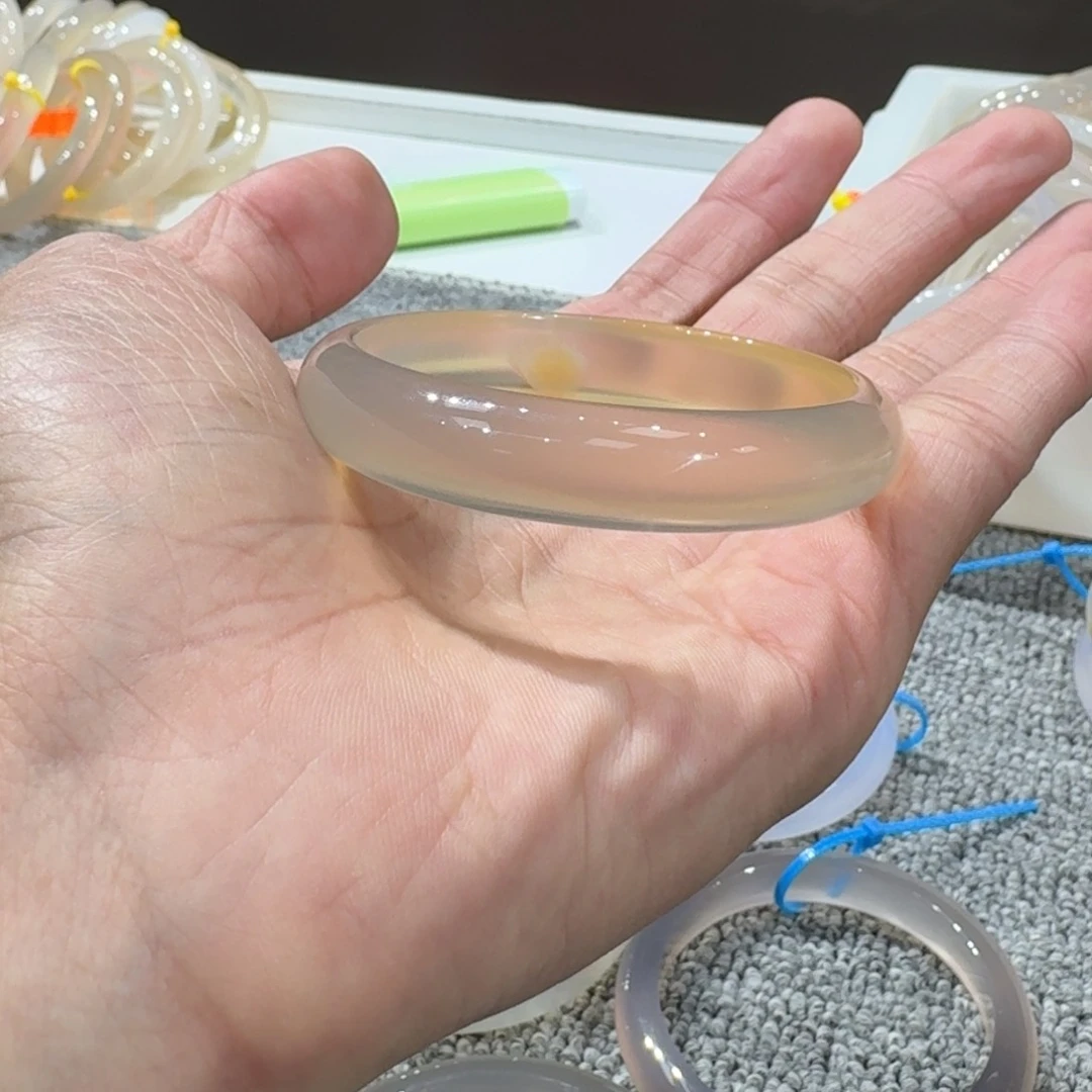 玛瑙/玉髓手镯未镶嵌13