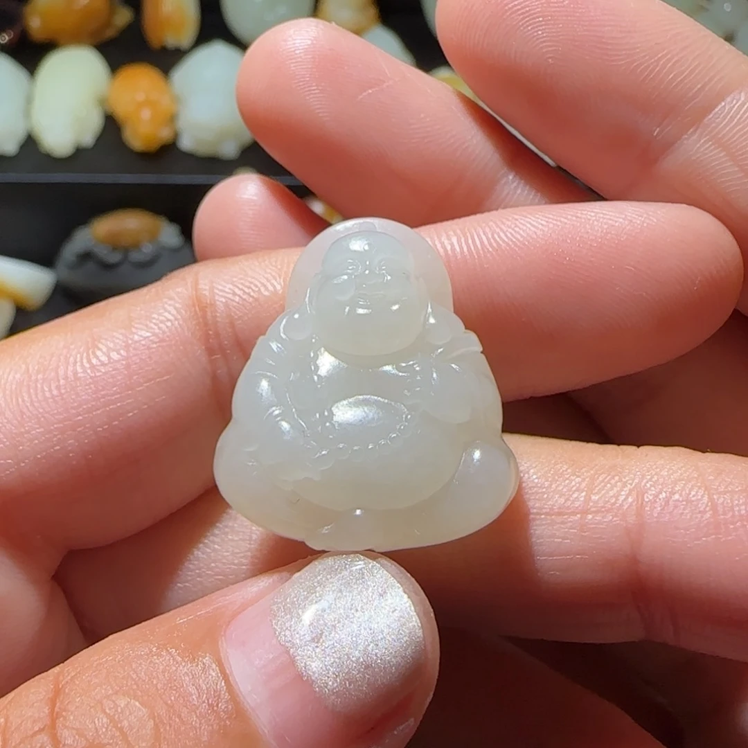 和田玉未镶嵌颈饰回**白