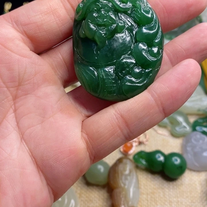 和田玉吊坠未镶嵌