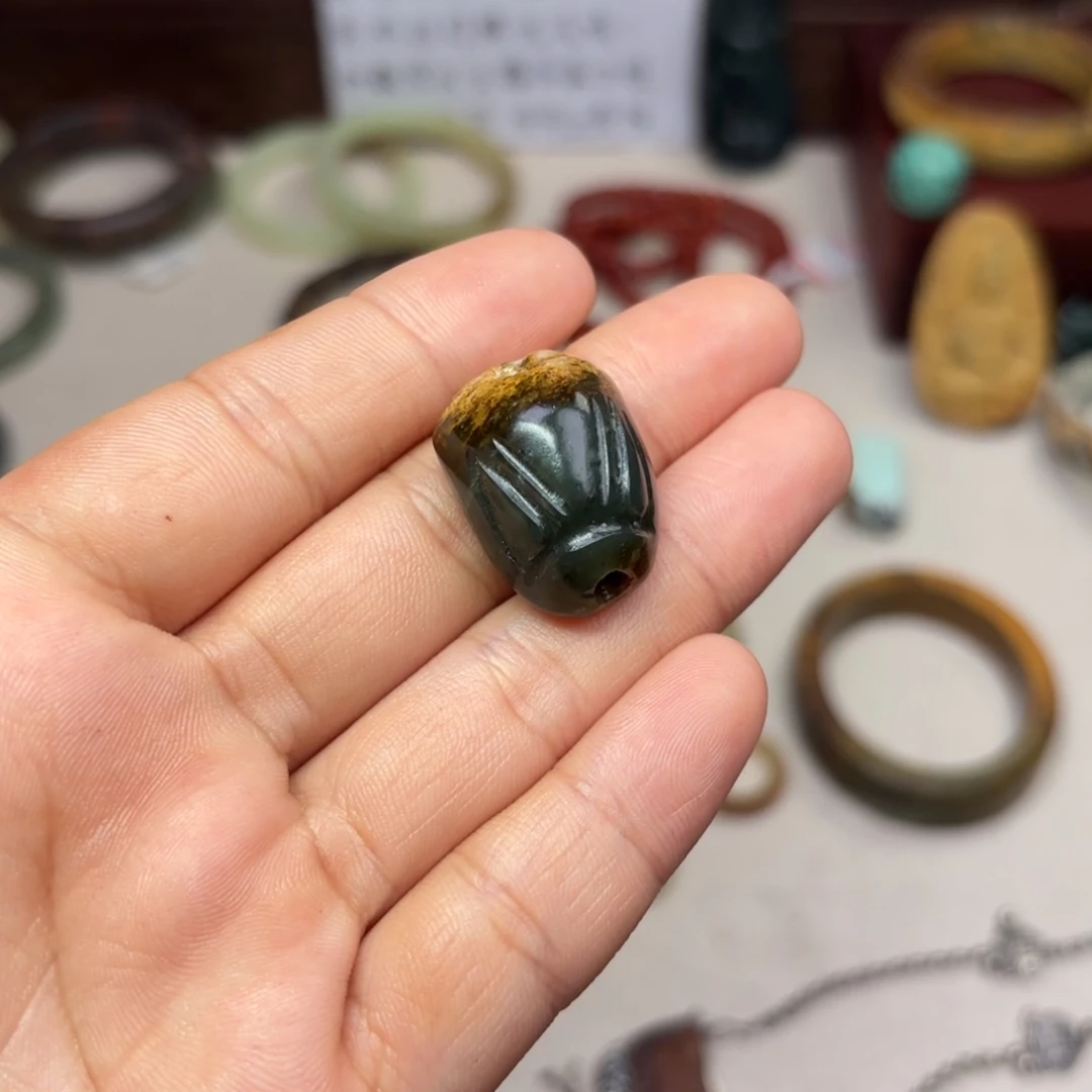 岫岩河磨玉（透闪石质玉）戒指未镶嵌