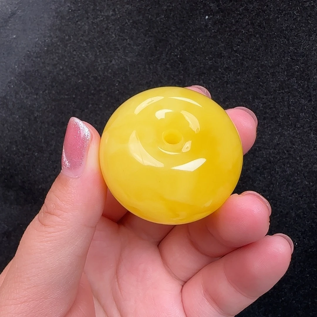 蜜蜡未镶嵌珠宝奇石