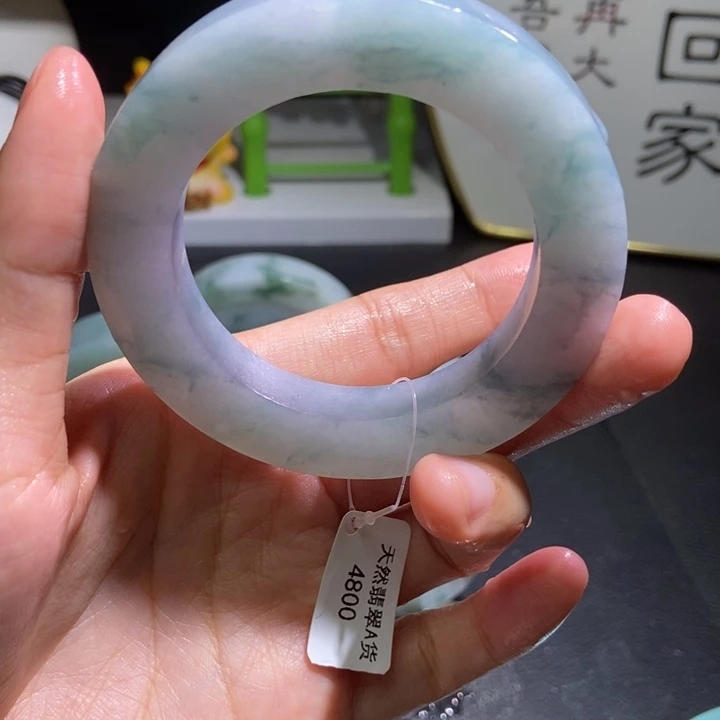 定制翡翠未镶嵌手镯定制