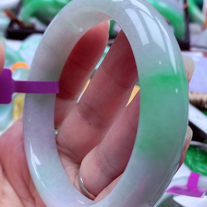 翡翠未镶嵌手镯翡翠