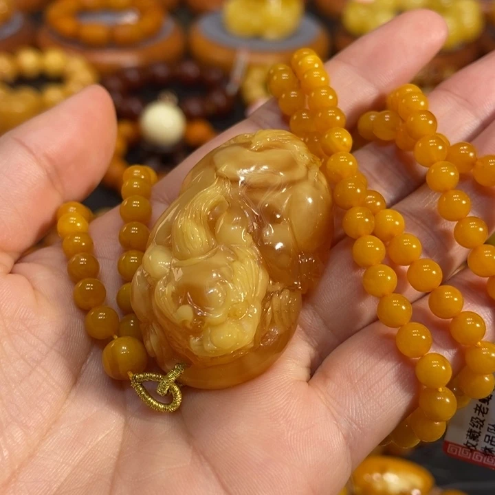 琥珀颈饰未镶嵌蜜蜡