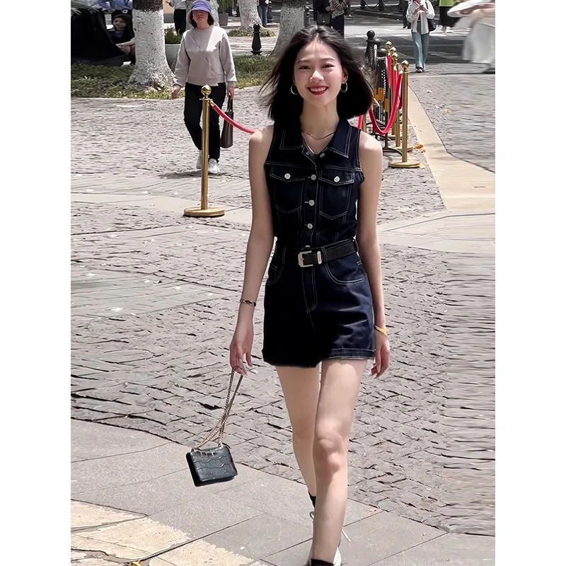 韩系复古高级感减龄挂脖牛仔上衣+高腰显瘦短裤套装2025夏季新款