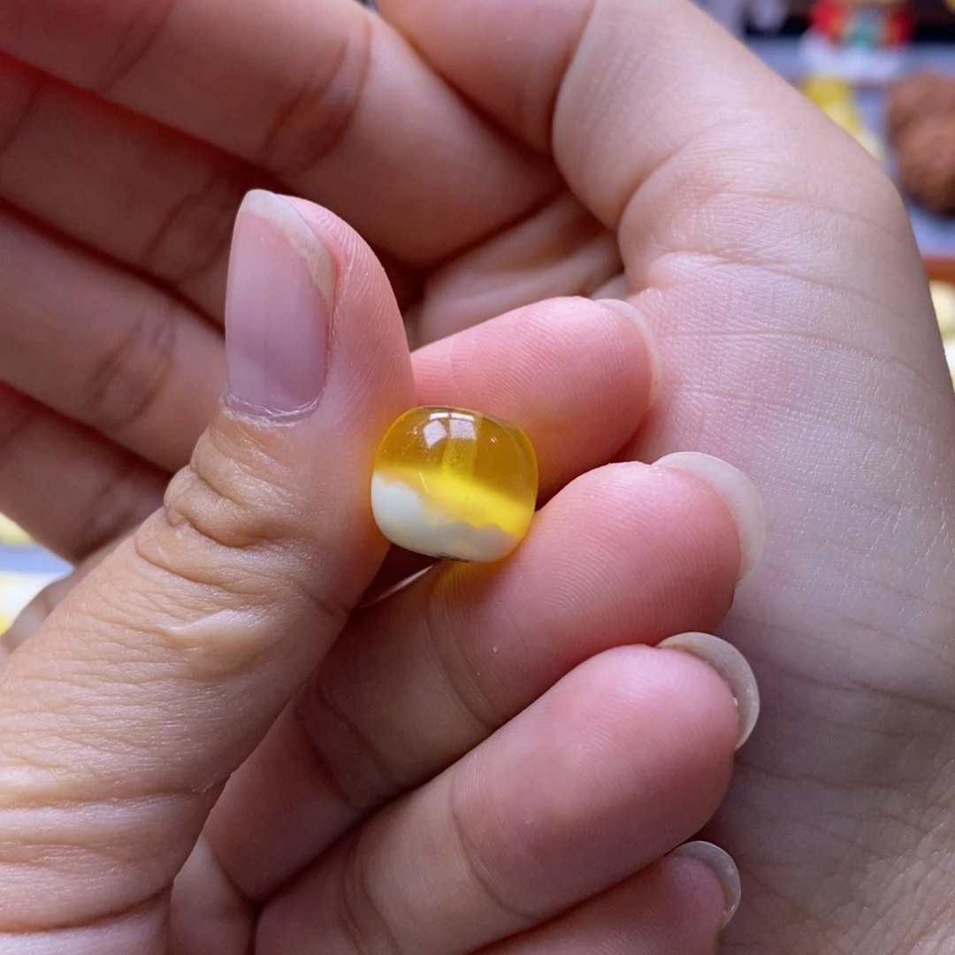 h***1琥珀未镶嵌珠宝奇石