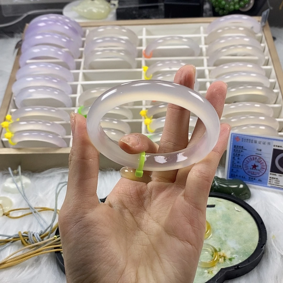 玛瑙/玉髓未镶嵌手镯