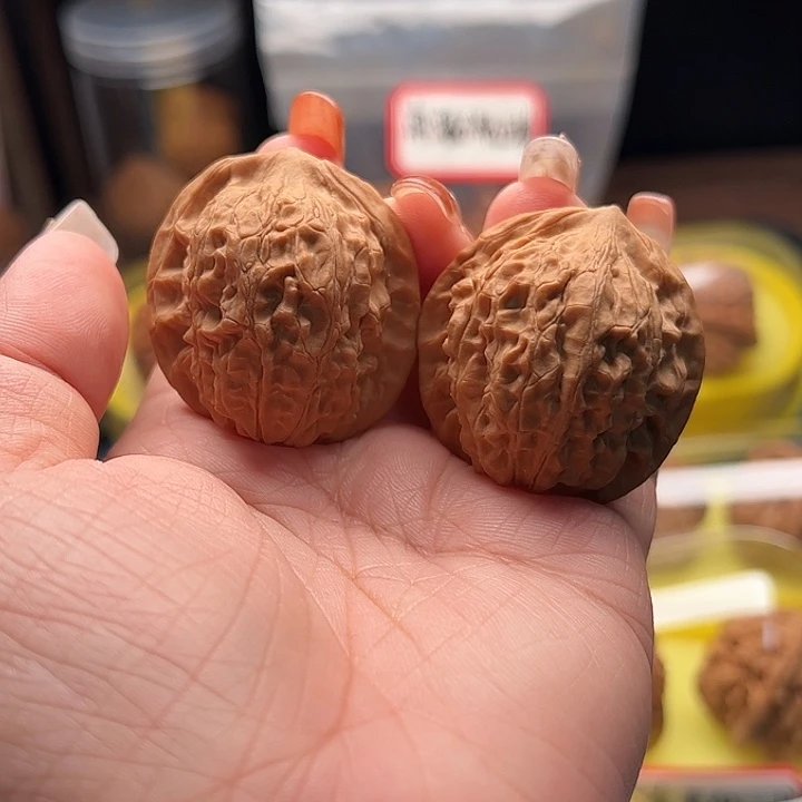 吊坠文玩核桃黄金背 全品