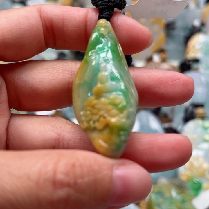 翡翠未镶嵌吊坠(不含链)挂件