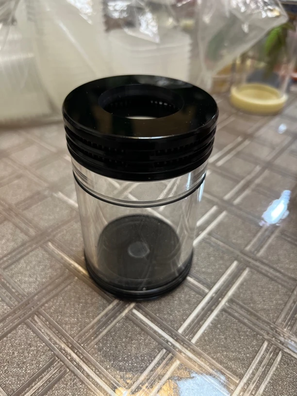 上海谭黑色蝈蝈罐➕一个磷铜簧