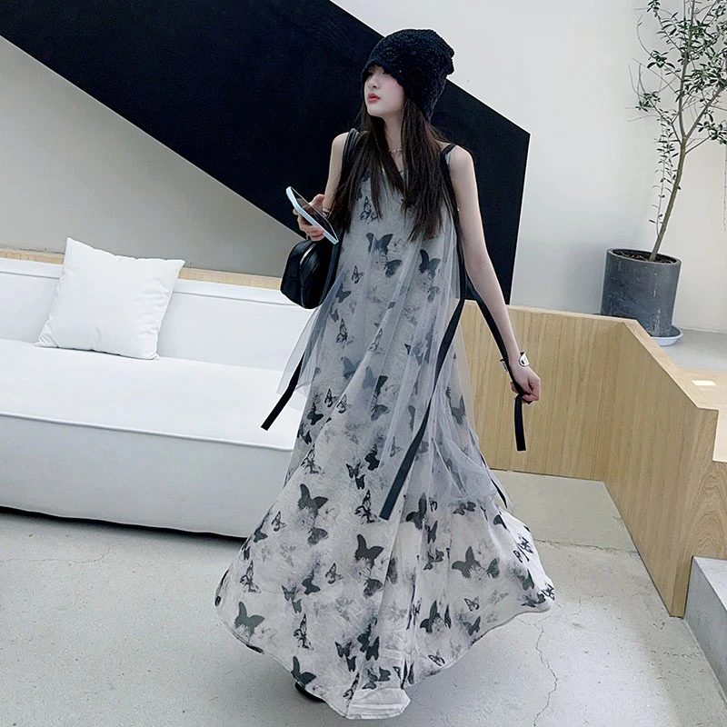 女童夏季时尚高级感吊带连衣裙2025新款中大童洋气蝴蝶印花沙滩裙