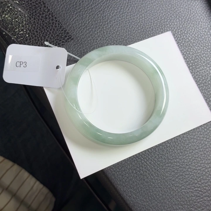 翡翠手镯未镶嵌缅甸a货翡翠手镯