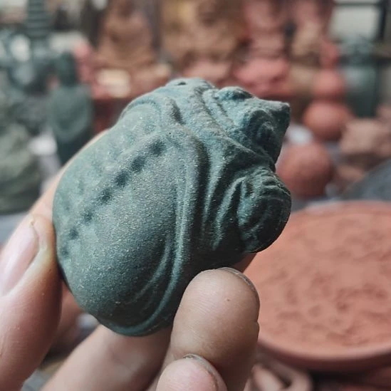 泥塑鱼*泡蓝药师香方富甲天下手把件微瑕