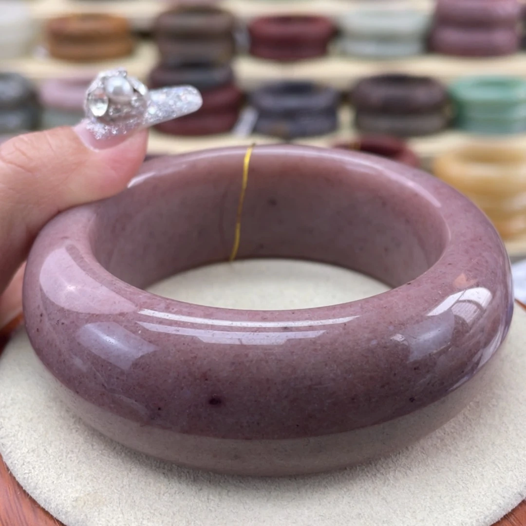 【闪购商品】石英质玉手镯未镶嵌改**字