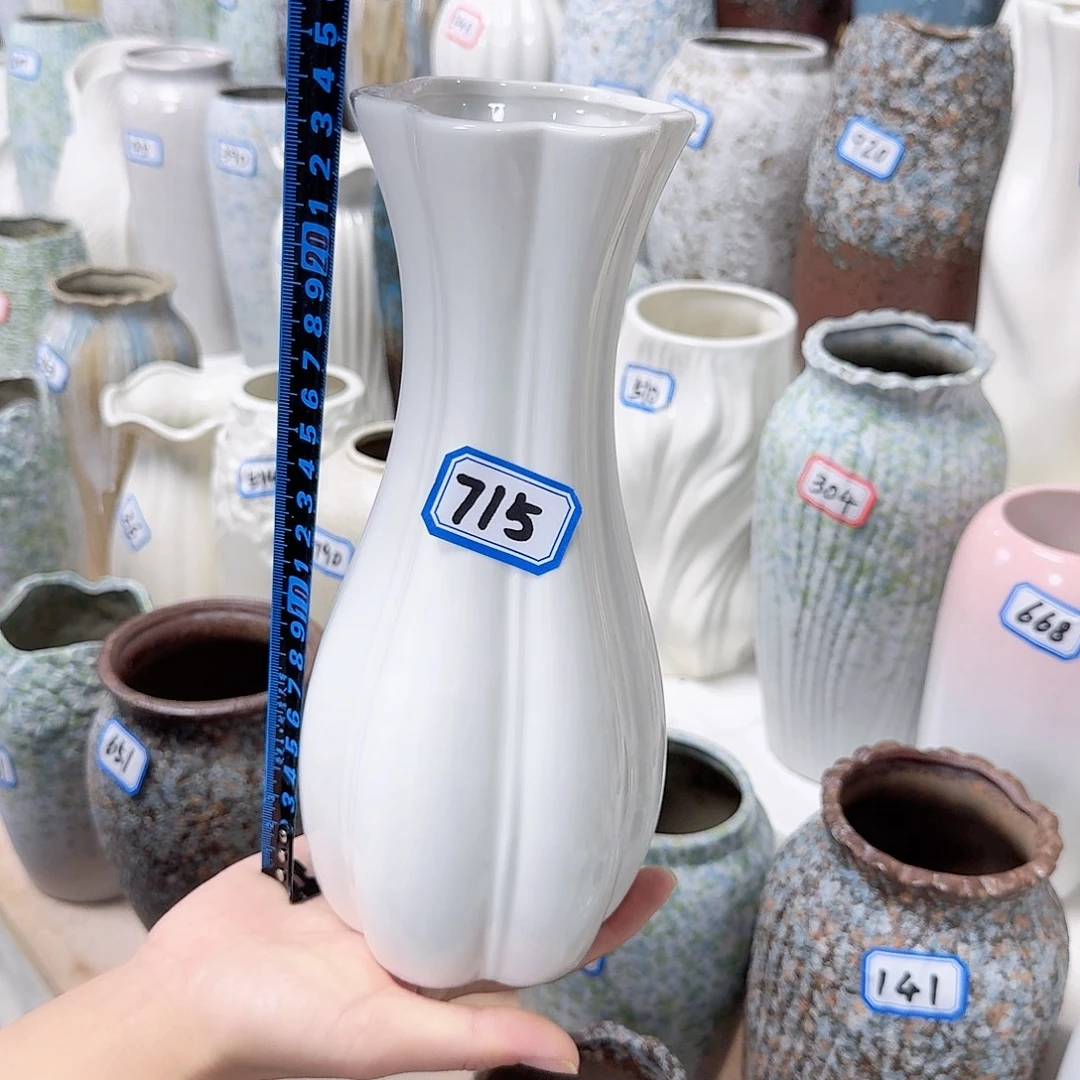 715号陶瓷高24厘米一个