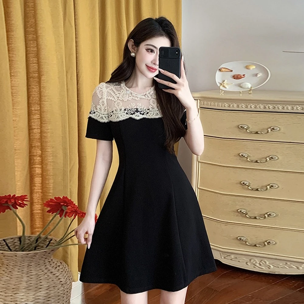 【安娜】大码女装蕾丝拼接法式气质名媛风小黑裙洋气遮肚显瘦连衣裙