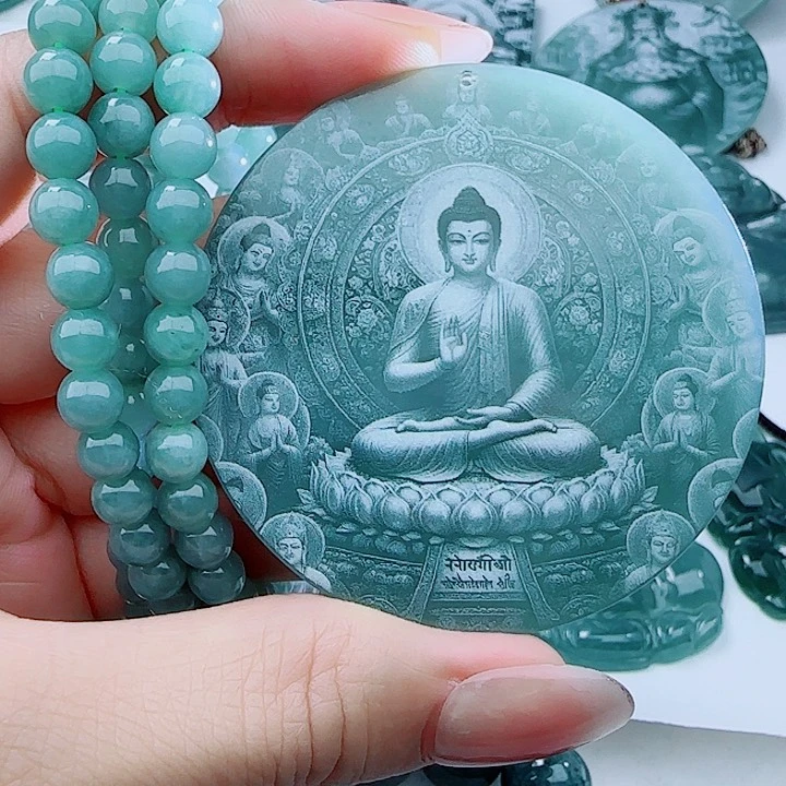 翡翠未镶嵌颈饰多样性发货天然的A货翡翠