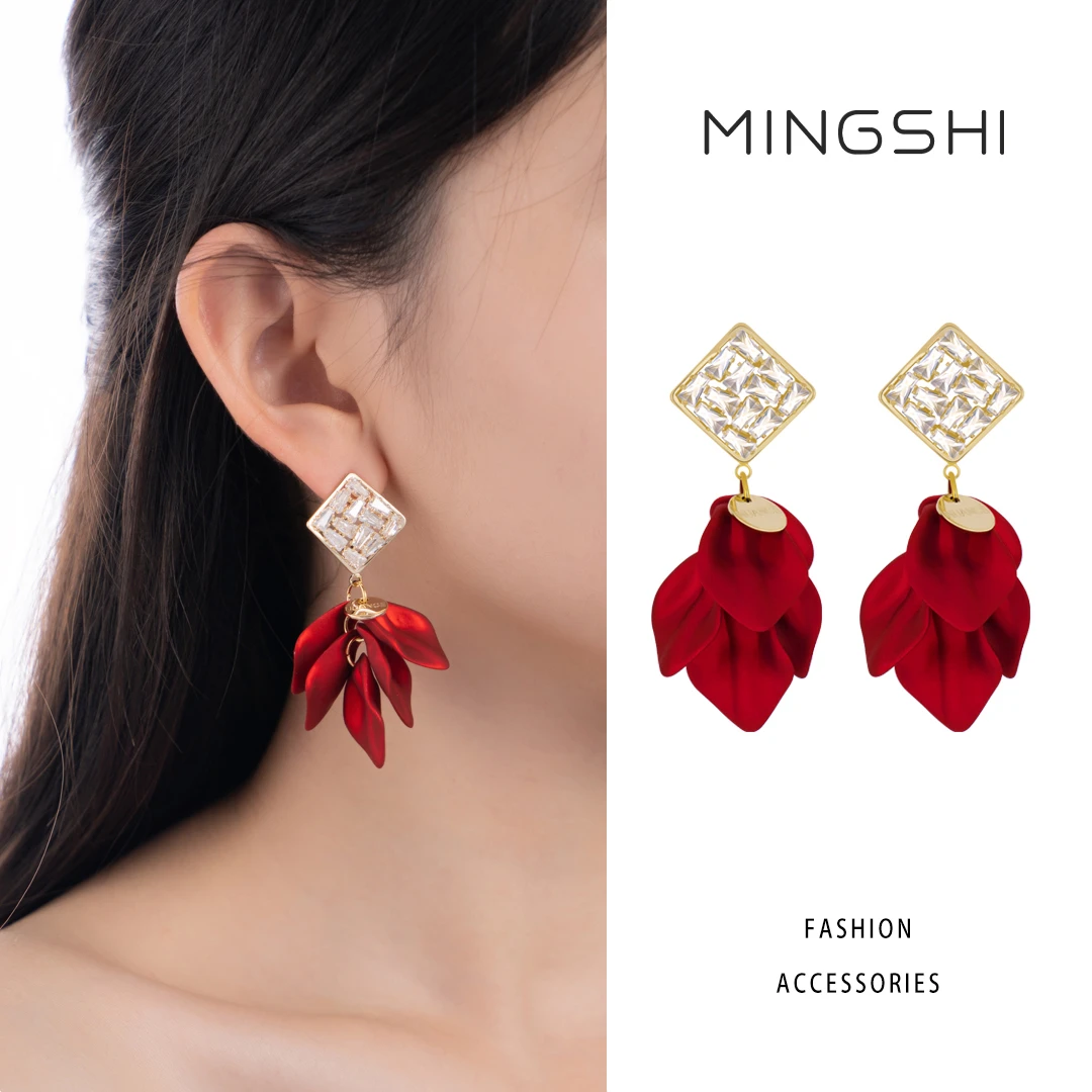 名式 铜合金合成锆石耳饰 轻奢秋冬高级感红色花瓣耳环QJD1367