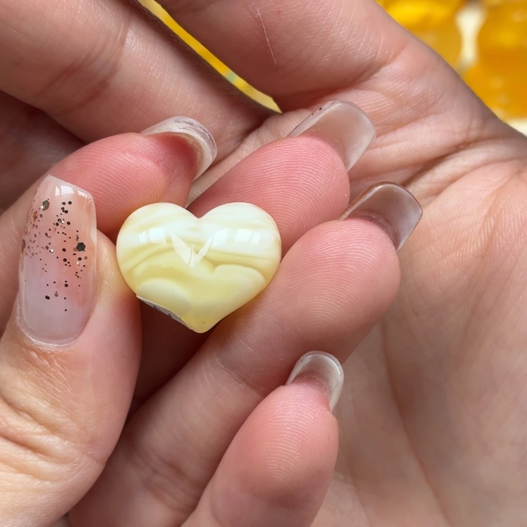 琥珀未镶嵌裸石蜜蜡