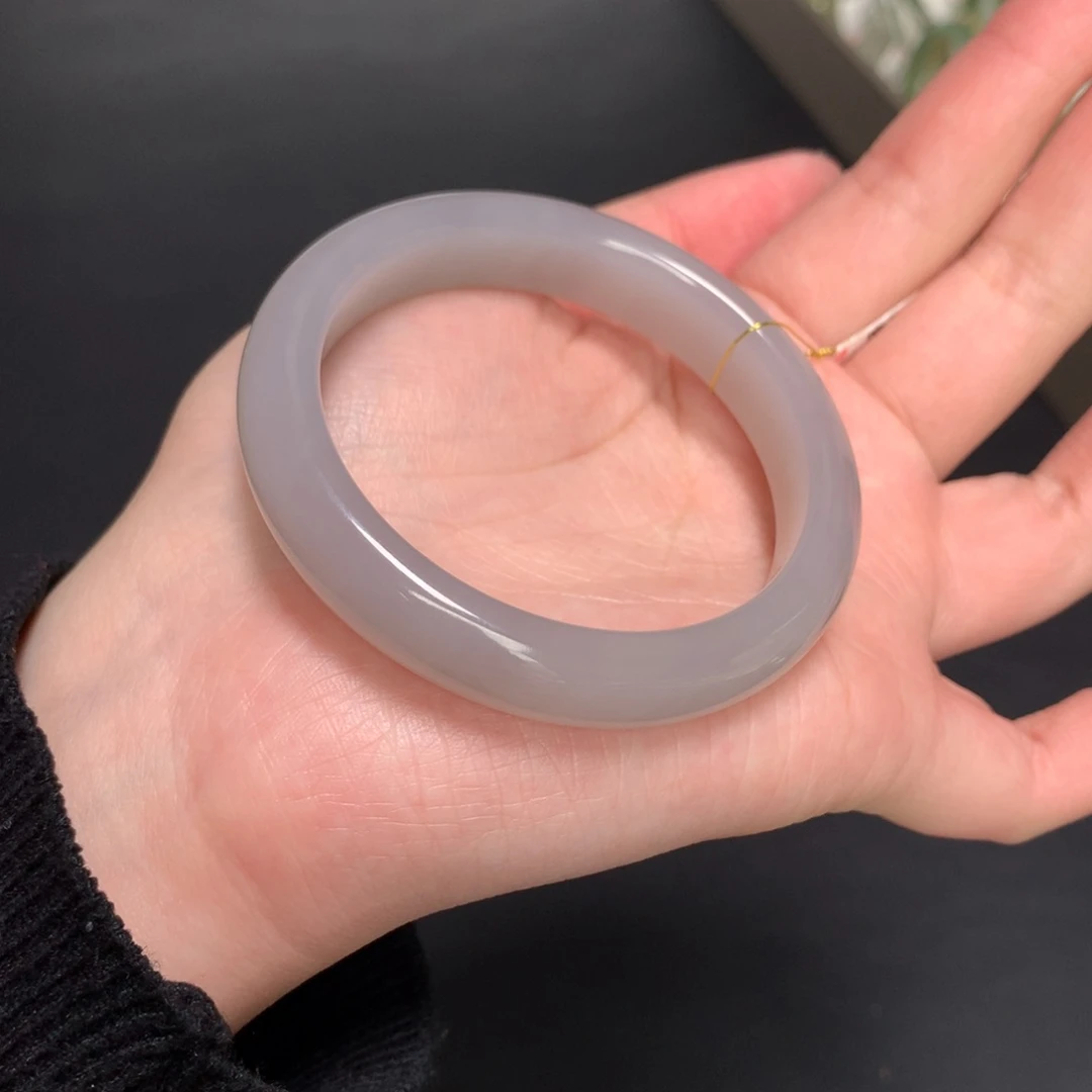 和田玉手镯未镶嵌52