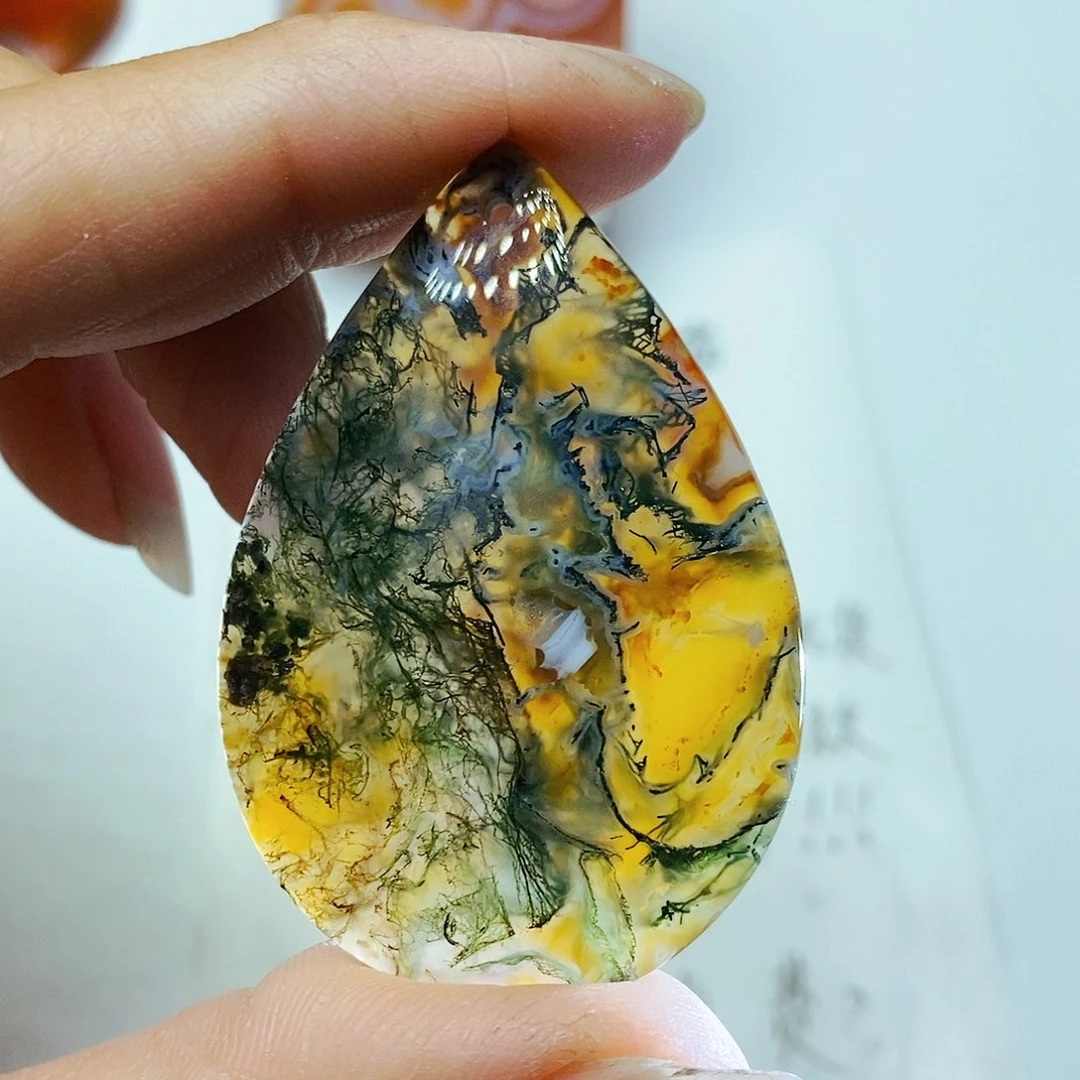 玛瑙/玉髓颈饰未镶嵌c****d