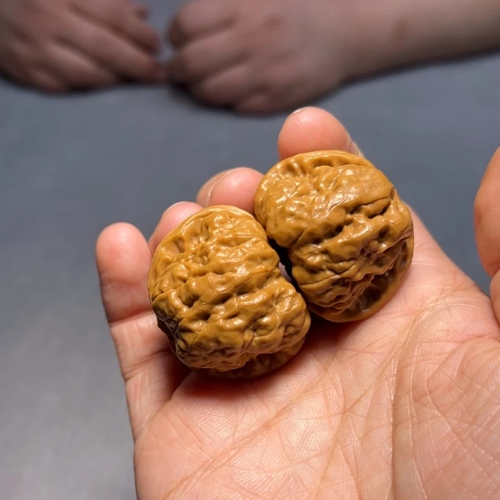 文玩核桃把件蛤蟆8517